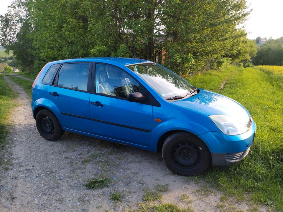 Ford Fiesta TÜV März 2025 in Schneeberg