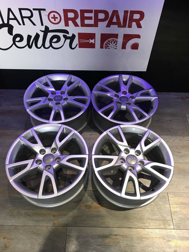 Originale Audi Alufelgen Silber 6,5x17“ ET33 5x112 8U0 071 497 in Minden