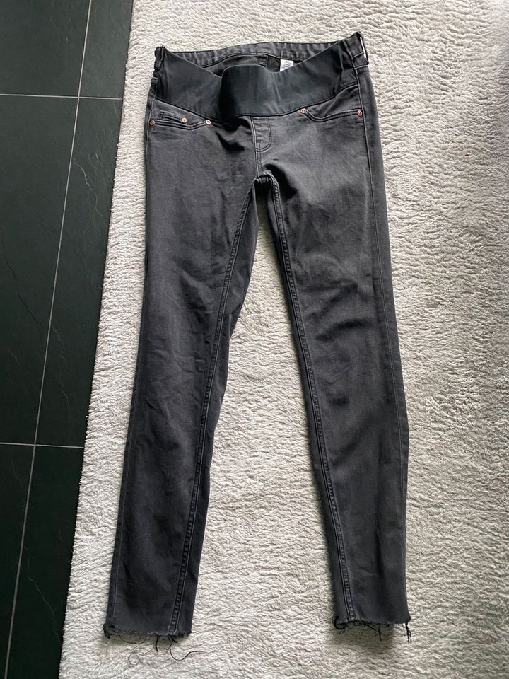 H&M Mama Umstandsjeans super Skinny Gr 36 in Schwerte