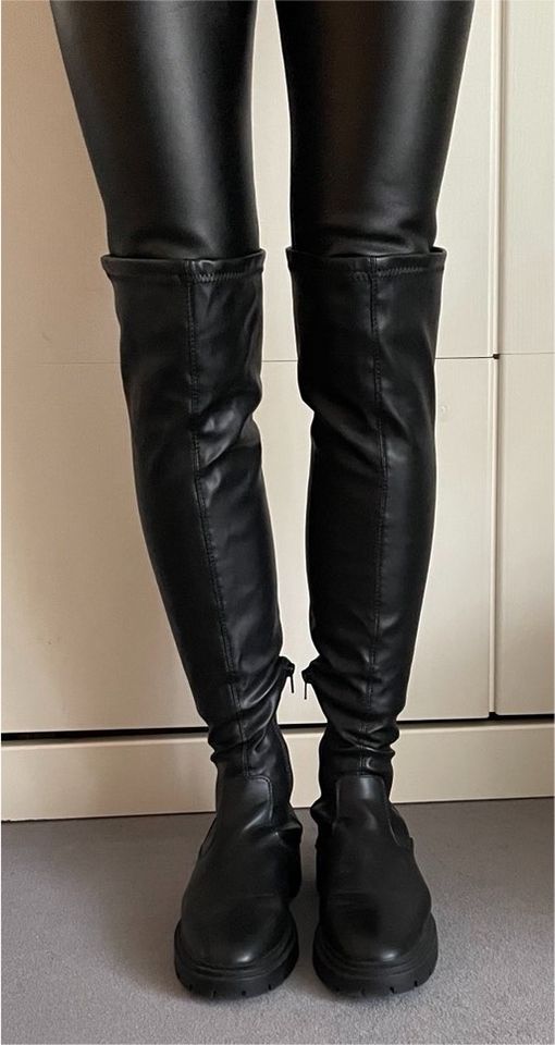 Overknee Schmalschaft Stiefel eng schwarz Gr.39 in Dresden - Striesen-Ost |  eBay Kleinanzeigen ist jetzt Kleinanzeigen