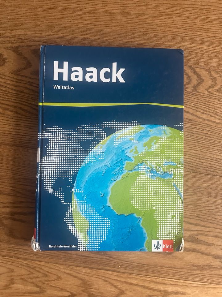 Zu verschenken in Köln: Haack Weltatlas Atlas in Köln