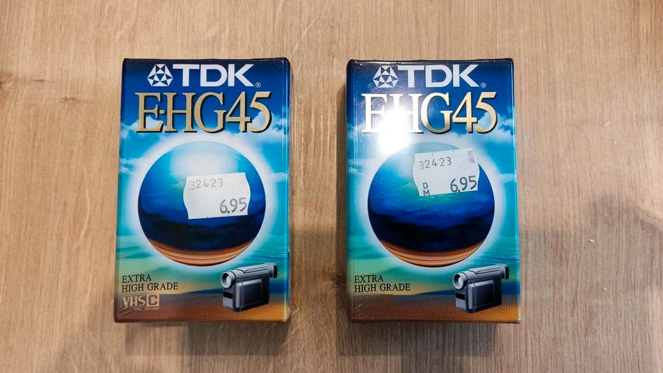 2x Videokassette Cassette VHS-C TDK E-HG 45 neu und OVP in Hannover