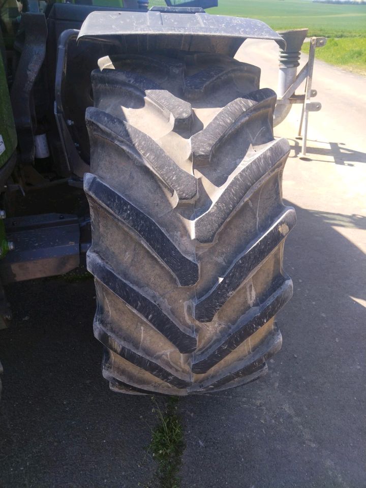 Trelleborg Reifen VF 710/60 R42 (2x) und VF 600/60 R30 (2x) in Riedenheim