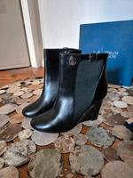Armani Jeans Keilabsatz Stiefeletten Lederstiefel Gr. 41 Neu Mitte - Wedding Vorschau