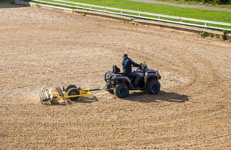 Reitbahnplaner Quad effektive Reitplatzpflege 185 cm Pferd Reithallenplaner Reitplatzplaner ATV NEU in Großenwiehe