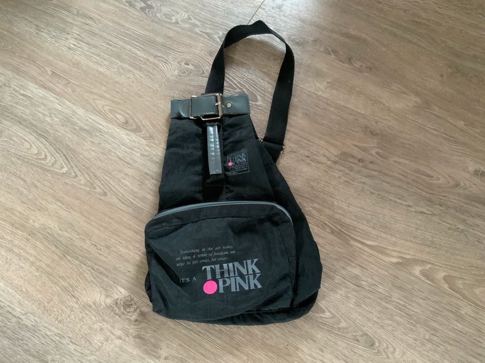 Schicker Think Pink Rucksack in Schwarz in Dichtelbach