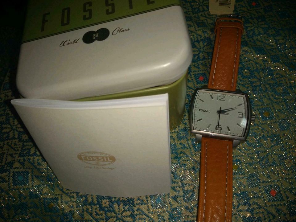 NEU FOSSIL UHR WB1077 Braun Leder in Schönwalde (Vorpommern)