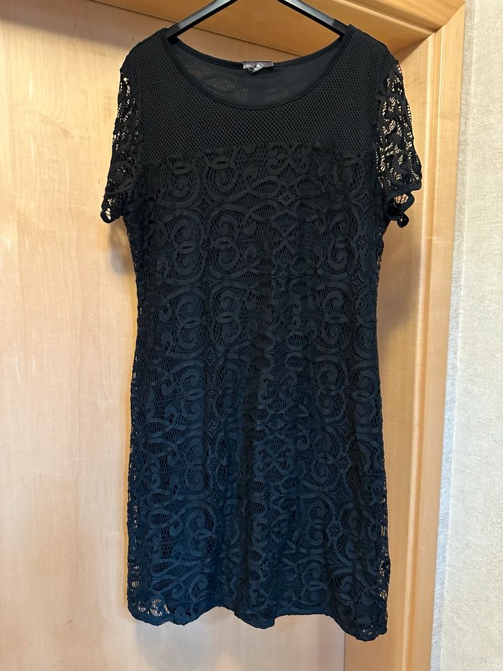 Street One Kleid aus Spitze schwarz 40 NEU in Minden