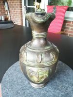 Alte Bronze- Vase, Relief, H 33cm, 5 kg, gegen Gebot abzugeben Nordrhein-Westfalen - Lengerich Vorschau