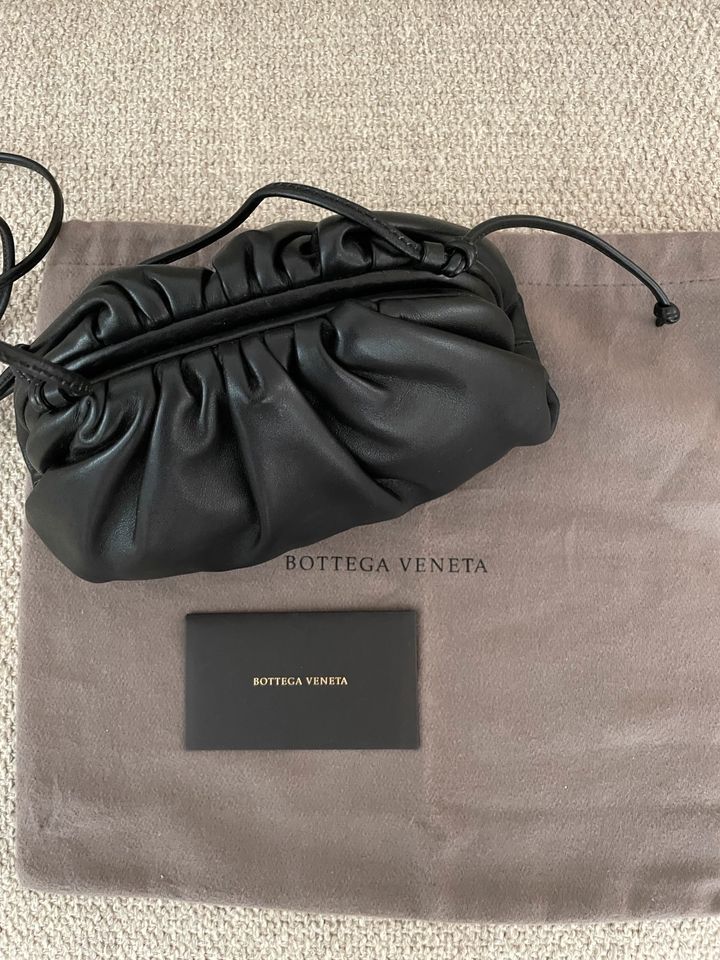 ❤️ORIG BOTTEGA VENETA MINI POUCH SCHWARZ WIE NEU ❤️ in Hamburg