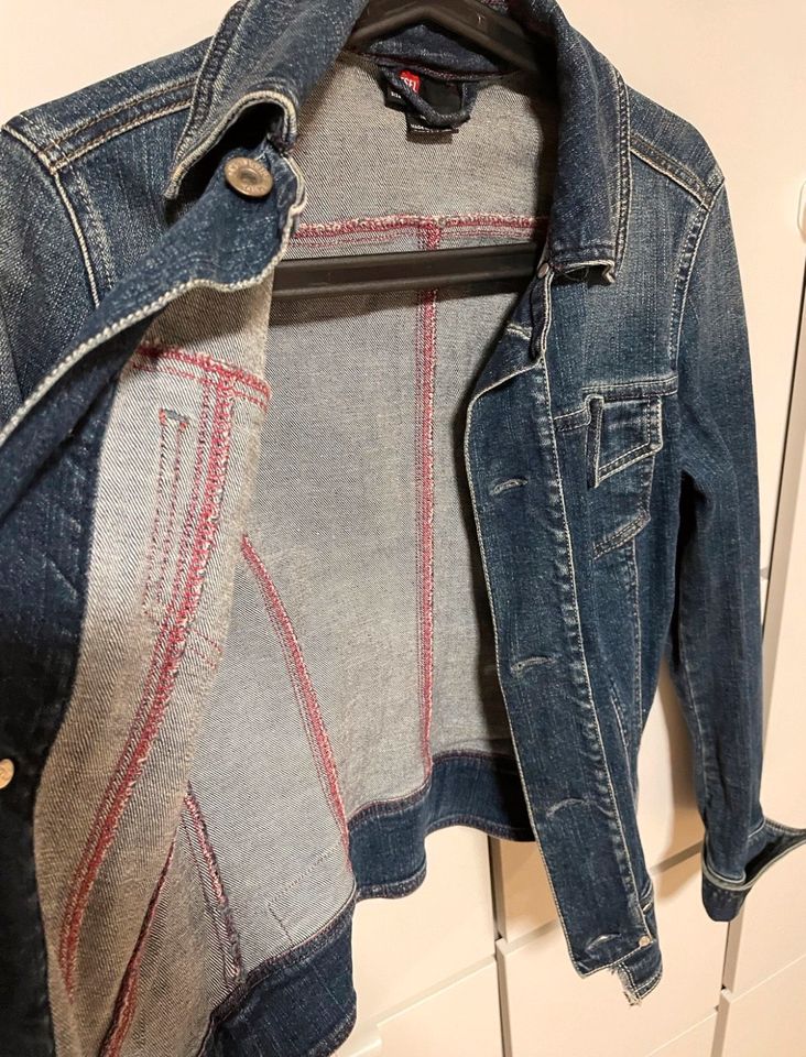 Diesel Jeansjacke Gr. S tailliert Stretch in Neuss