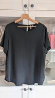 Blusenshirt Only Carmakoma Größe 42 Dresden - Klotzsche Vorschau
