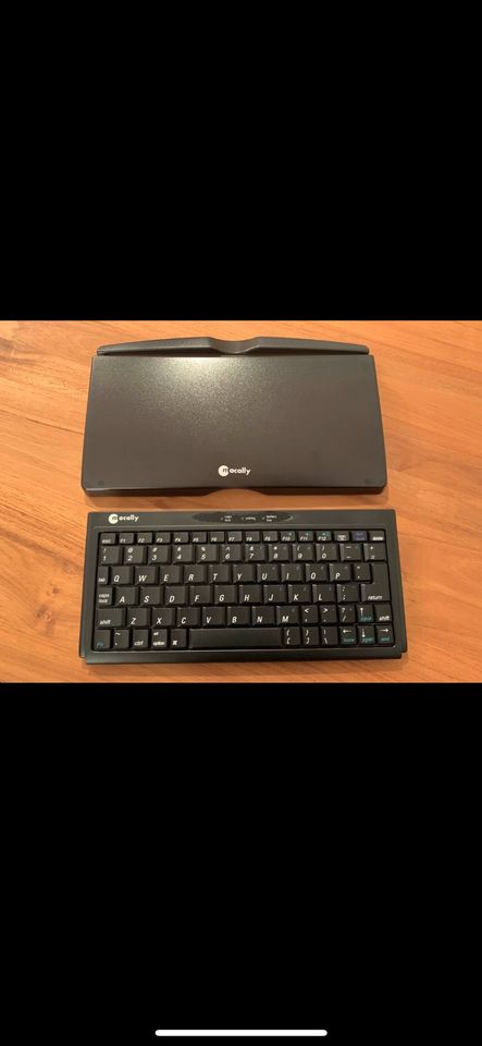 Macally 2-in-1 Bluetooth Tastatur + Halter - wie NEU in Hamburg