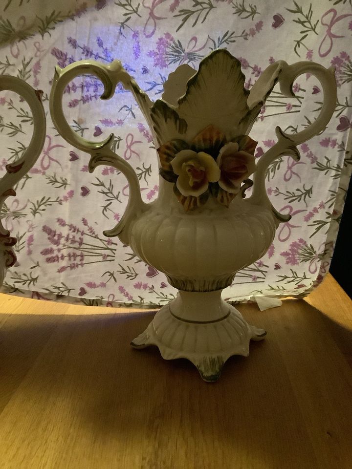 Italienisches Porzellan Vasen Übertöpfe Bassano in Kall