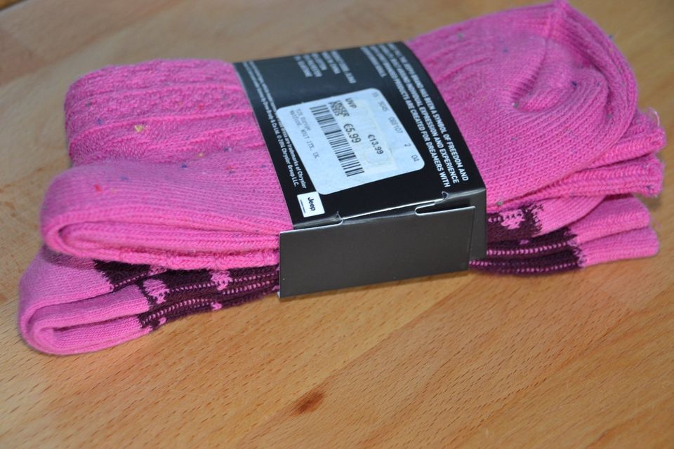 Neu OVP 2 Paar schöne warme Mädchen Socken rosa Gr. 35-38 / 4-8 in Berlin