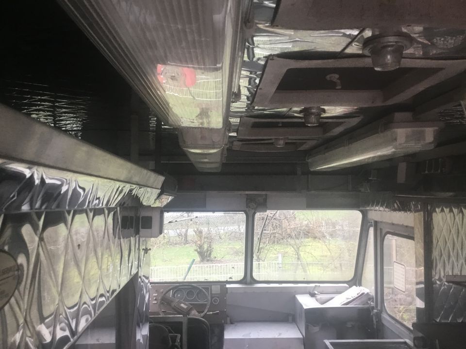 Original1983 Food Truck - ChevyP30 - OHNE Motor/Getriebe in Pulheim
