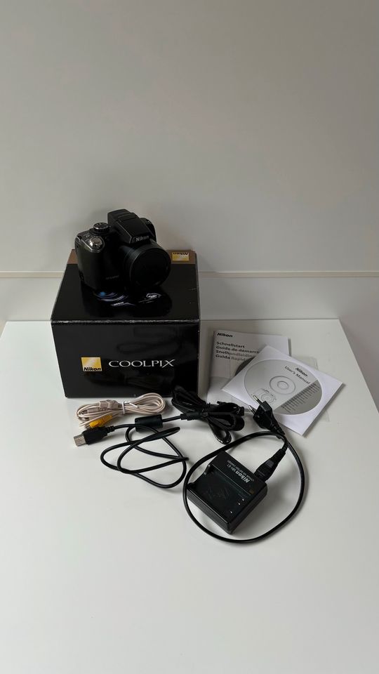 Nikon Coolpix P80 Kamera mit Zubehör in Söhlde