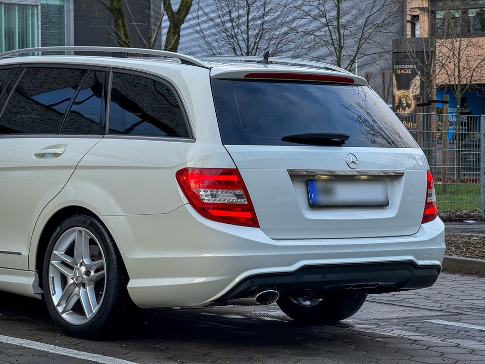 Mercedes-Benz C 250 T CDI AMG Sport Edition *Leder* Bi-Xe TÜV NEU in Hamburg