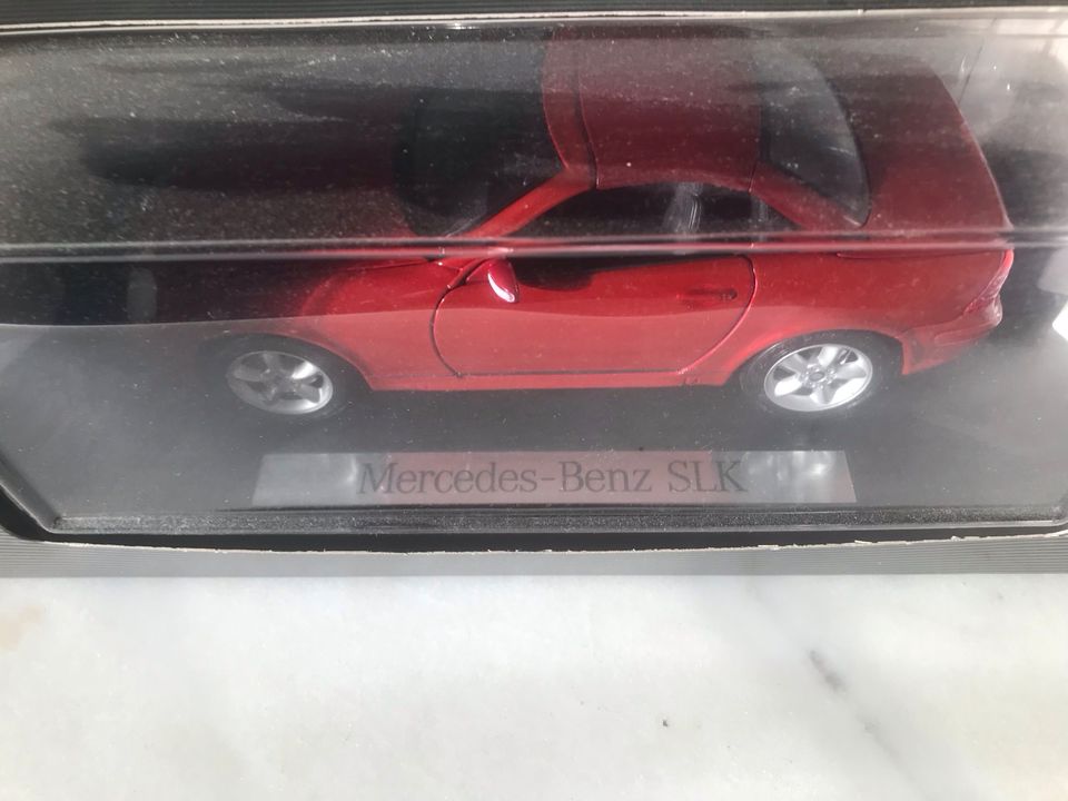 Mercedes SLk,R170,Mopf,rot,1:18 in Büdingen