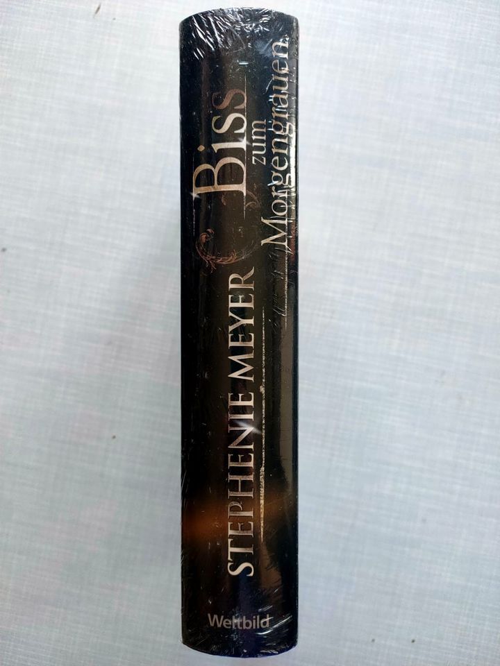 Buch Biss zum Morgengrauen von Stephenie Meyer zum Film Twilight in Mutterstadt