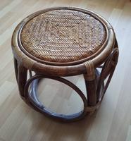 Vintage Klassischer Rattan Hocker Runder Sitzhocker Hessen - Erbach Vorschau