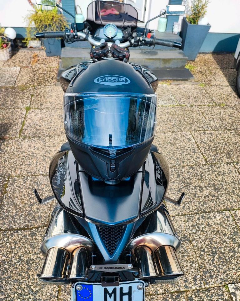 Suzuki GSX 1300cc / BK/ Yoshimura Anlage vom Werk /TÜV Neu in Duisburg