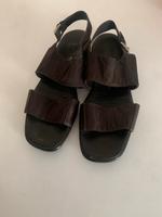 Prada Sandalen, Gr. 41, dunkelbraun, Riemen Leder/Stoff Baden-Württemberg - Ostfildern Vorschau