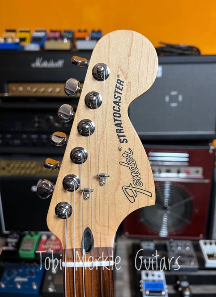 Fender Deluxe Stratocaster PF CAR HSS 2021 in Weissach