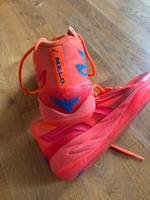 Hochwertige Basketball Schuhe in Trendfarbe Bayern - Coburg Vorschau