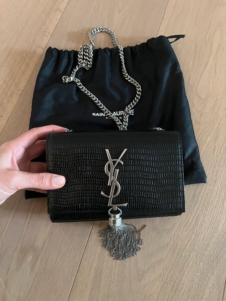 Yves Saint Laurent Tasche Monogramm classic schwarz/ Silber smal in Mönchengladbach