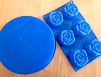 Pavoni Silikonbackform Rosen Muffins & Kuchenform blau rund 23 cm Nordrhein-Westfalen - Jüchen Vorschau