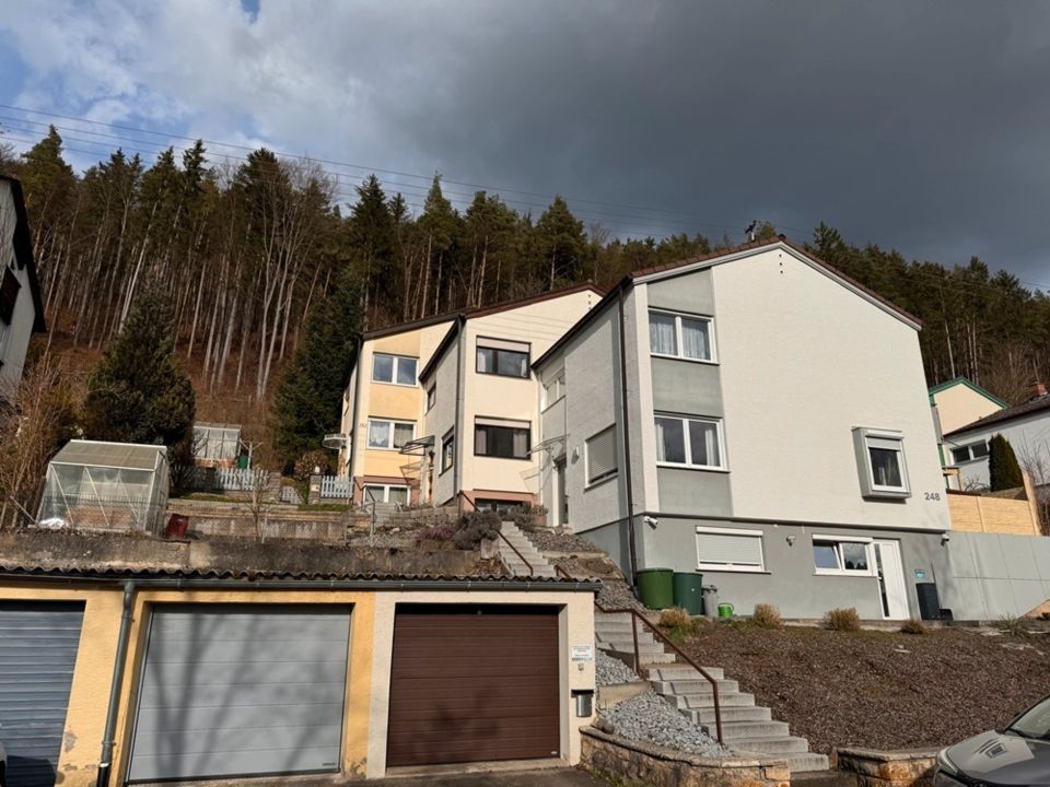 Haus- Gepflegtes Reihenmittelhaus in Tuttlingen mit Garten und Garage! in Tuttlingen