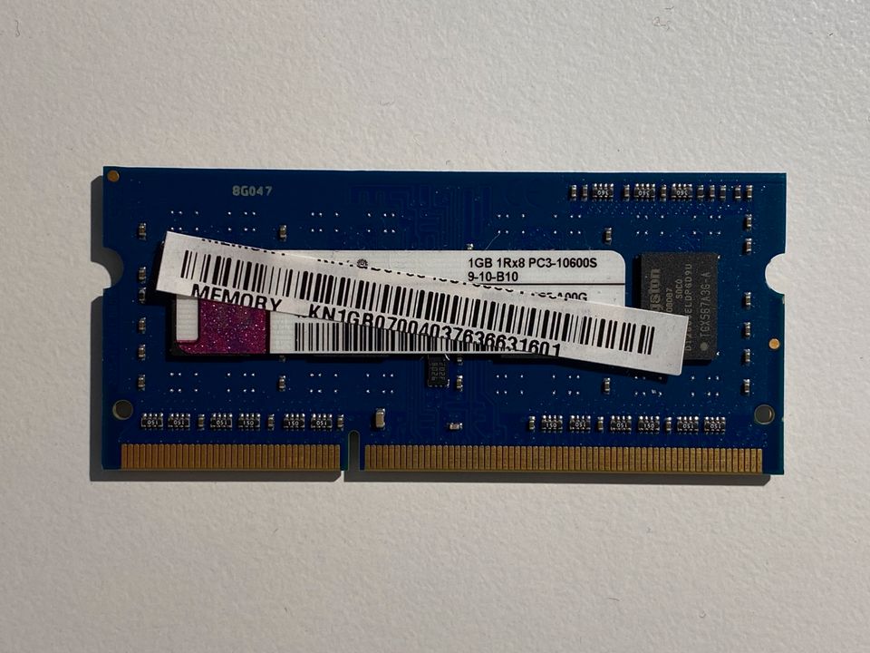 Kingston 1GB 1Rx8 PC3-10600S-9-10-B10 RAM Arbeitsspeicher Laptop in Bremen