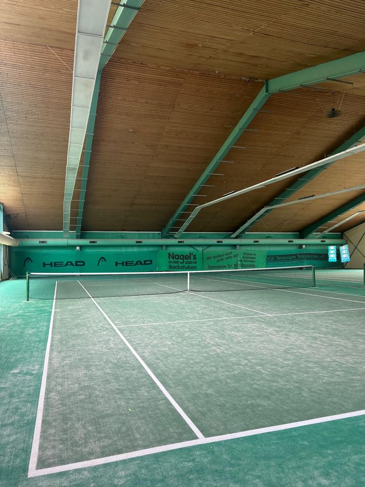 Tennishalle mit kleinem Bistro für Events zu vermieten in Sindelfingen