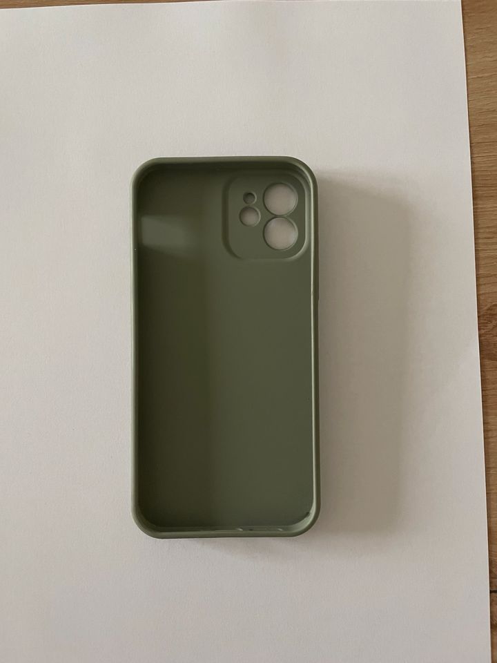iPhone 12 Hülle Case grün in Kirchlengern