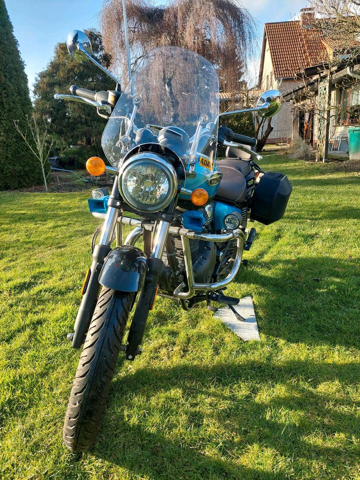 Royal Enfield Meteor 350 in Berlin