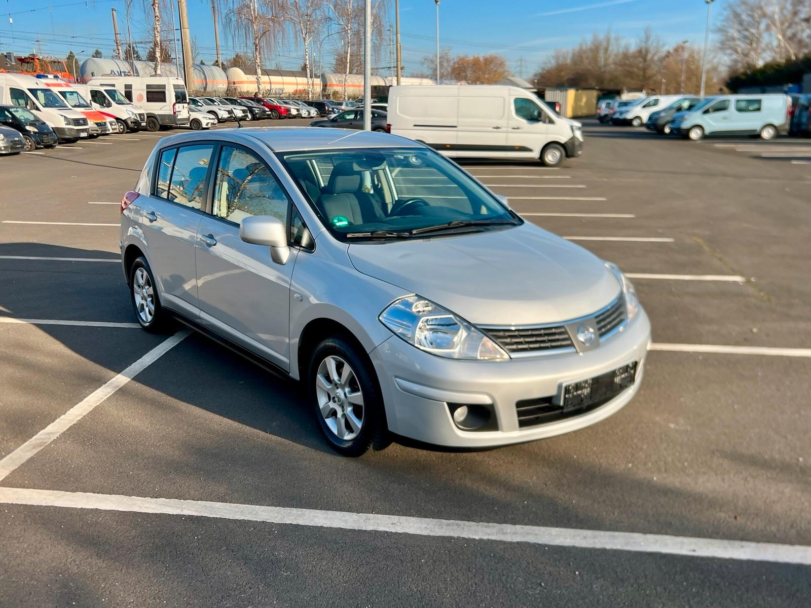 Abbildung des Autos Nissan Tiida 1,6 Benzin …