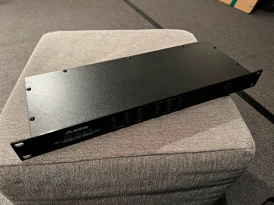 Alesis AI-1 adat to AES/EBU & S/PDIF Digital Interface in Bayreuth