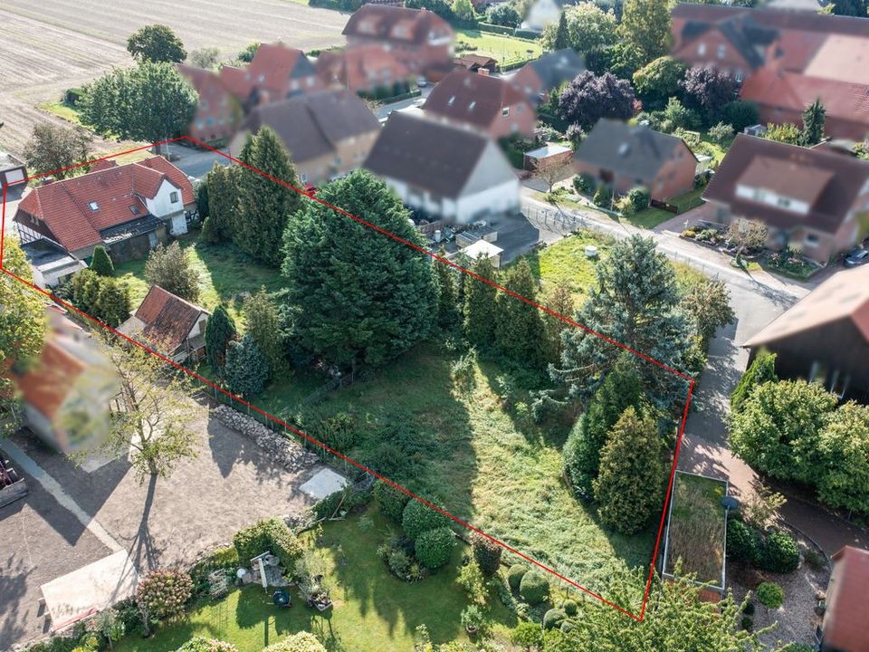 Großes, teilbares Baugrundstück mit Altbestand in ländlicher Lage in Ronnenberg Ihme - Roloven in Ronnenberg