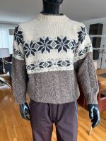 Strickpullover mit tollen Motiven - Größe: L Hessen - Bad Vilbel Vorschau