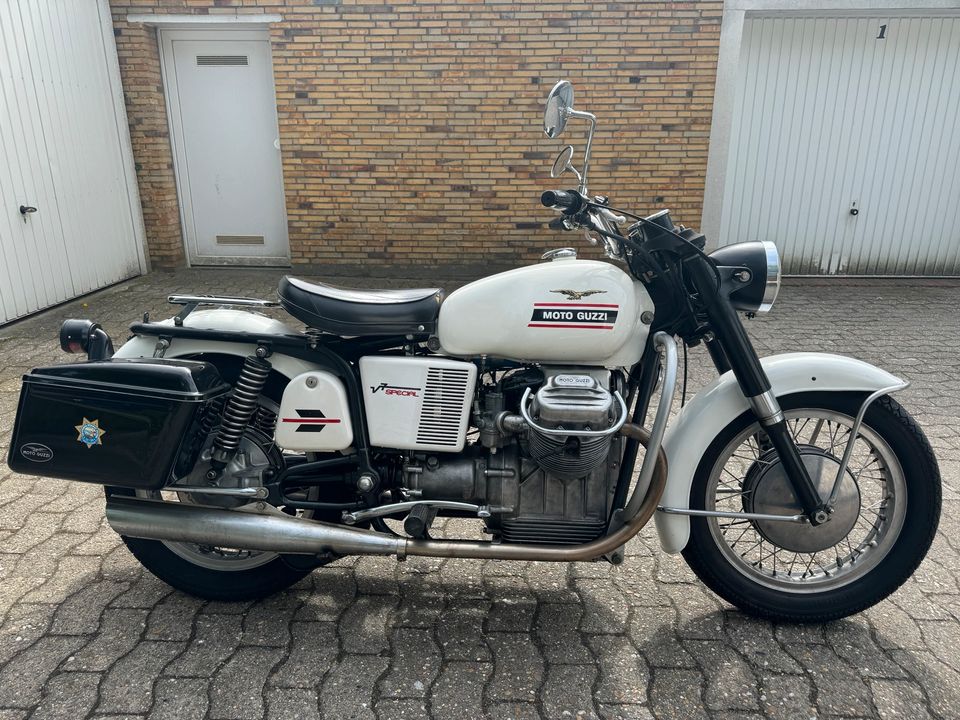 Moto Guzzi V 7 Spezial in Wilhelmshaven