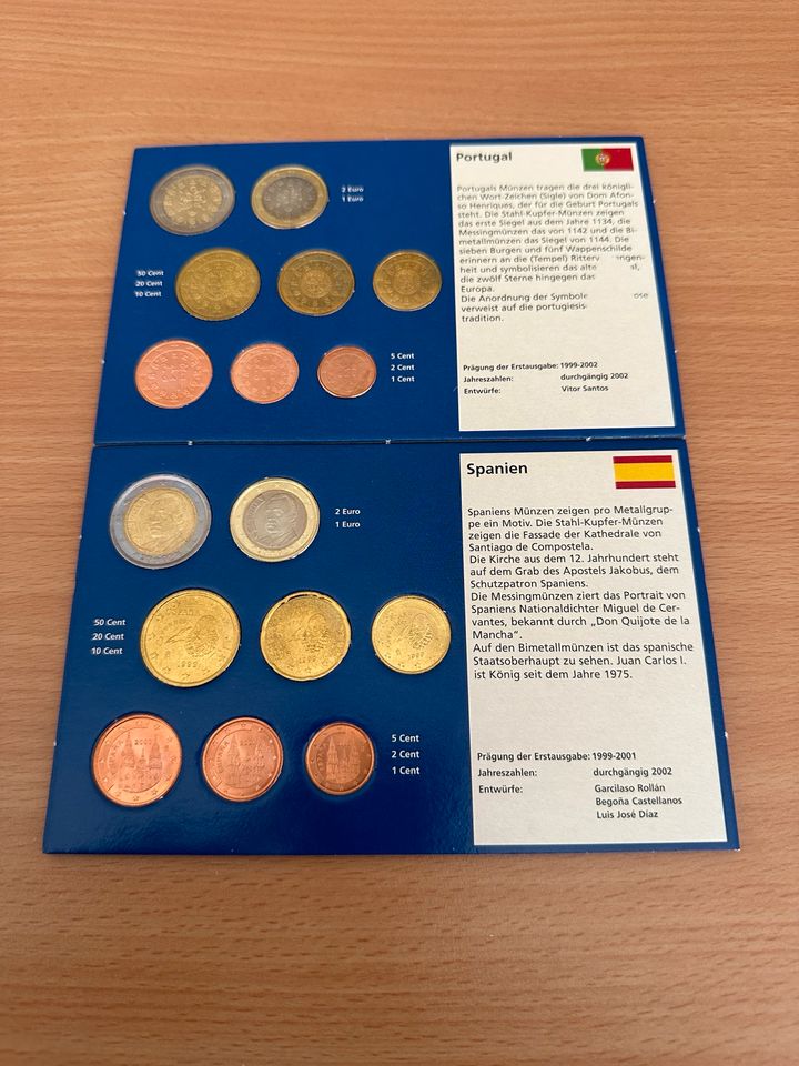 Münzalbum mit 12 kompletten Euro Kursmünzensätze KMS in Bremen