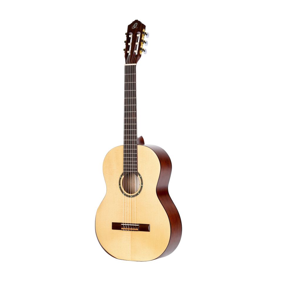 Ortega R55DLX Nylon 6-Str. Guitar in Cloppenburg