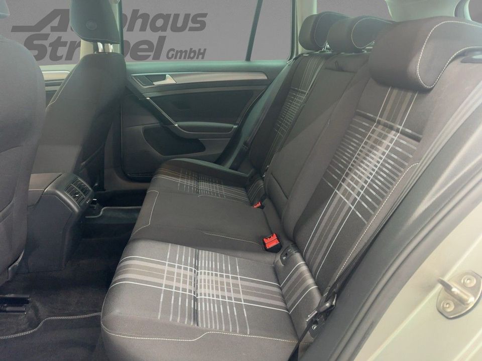 Volkswagen Golf VII Variant 2.0 TDI "LOUNGE" AHK Bluet. Sit in Schnaittach