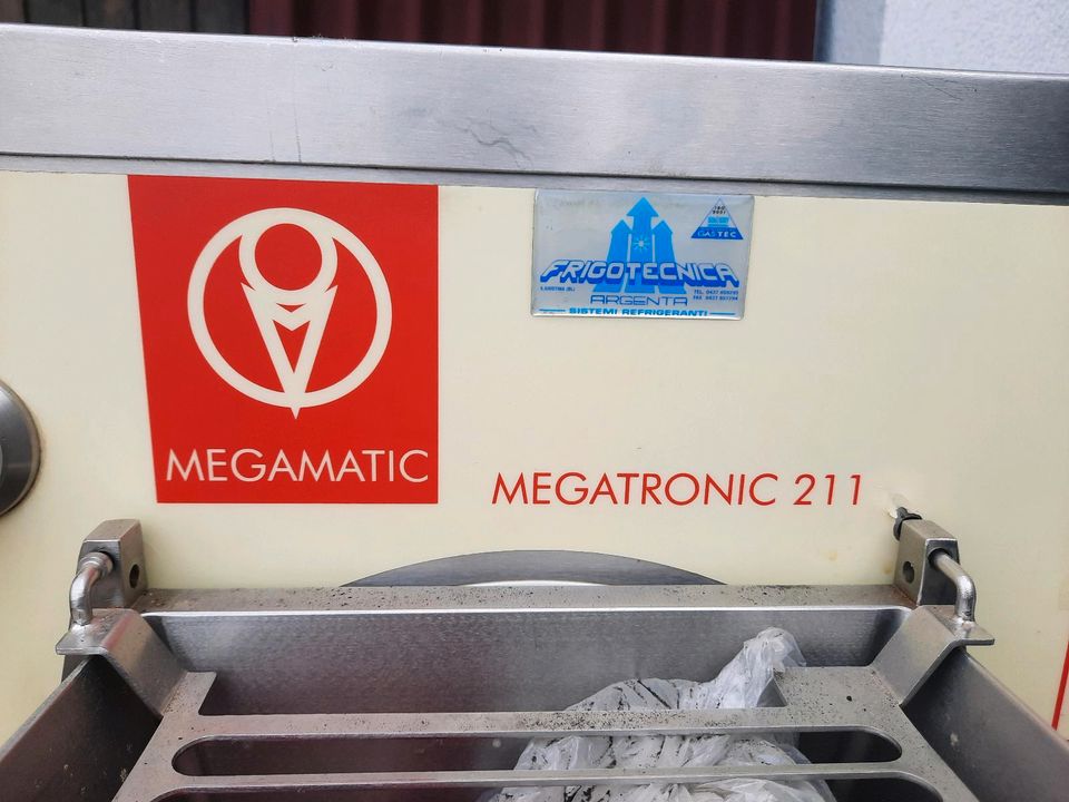 Eismaschine Megamatik Megatronic 211 in Frickingen