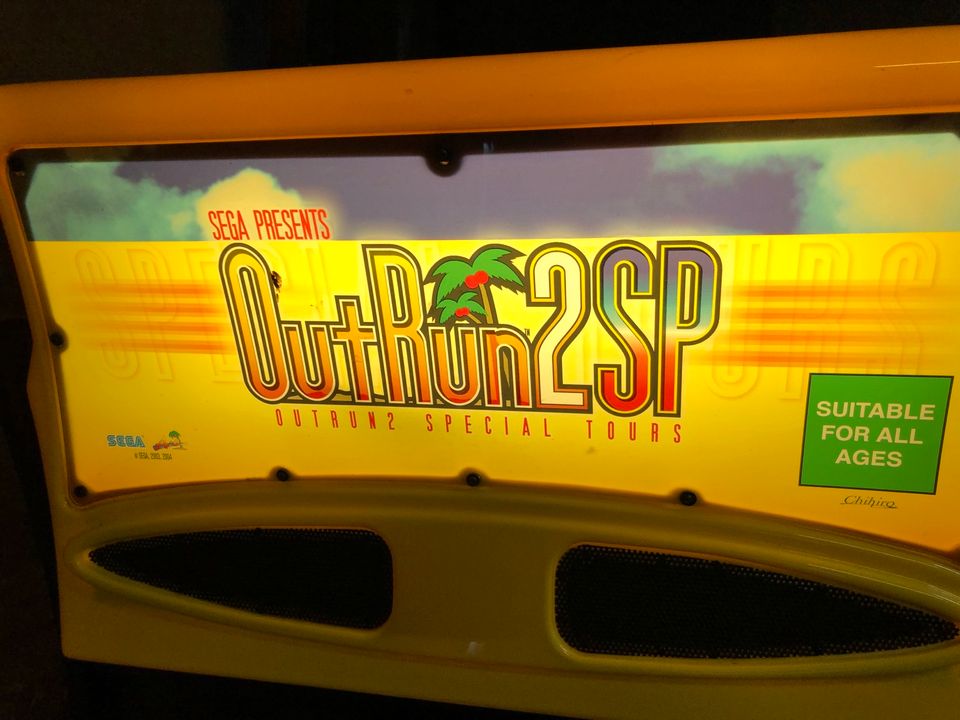 Sega Outrun 2sp Arcade Videospielautomat Fahrsimulator in Kitzingen