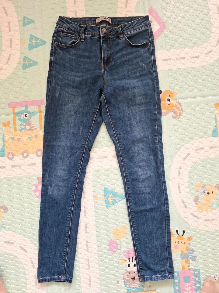 Damen Jeans,  Blau,  38 in Aalen