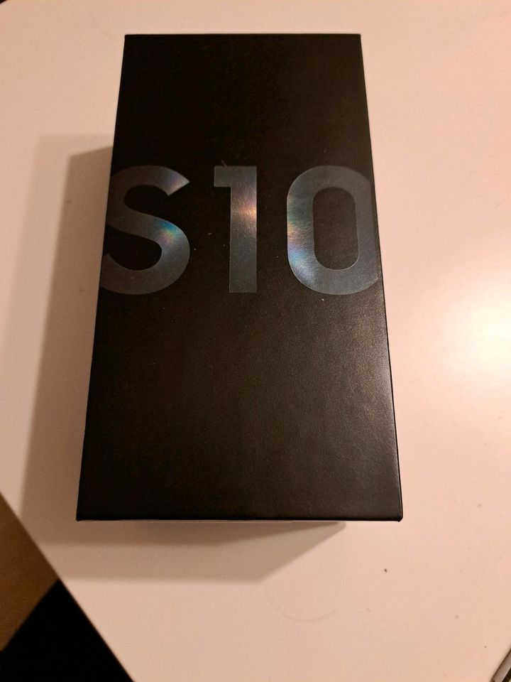 Samsung Galaxy S10 128GB schwarz Displayschaden in Rödermark