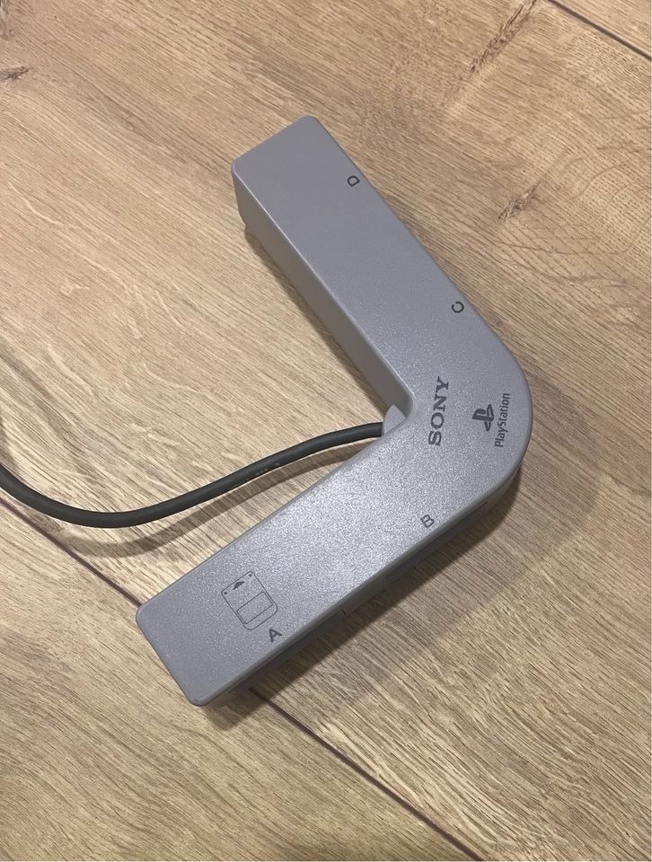 PS1 PlayStation Classic - 4-Spieler Adapter in Bremervörde