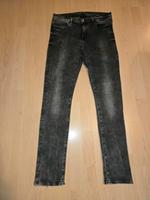 H&M Jeans Shaping 32/32 Skinny Regular Waist schwarz-grau Sachsen - Marienberg Vorschau